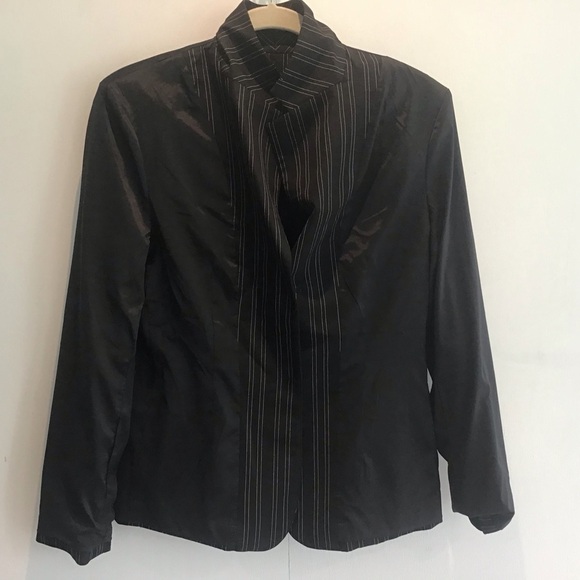 The Limited Stretch Black and White Pinstripe two button lined blazer Sz Large - Picture 4 of 5